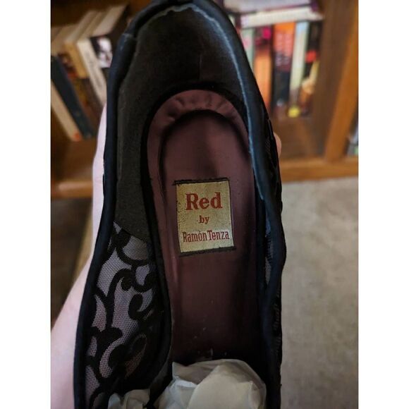 Red by Ramon tanza black velvet burnout loafers sz 9 made in Spain euc - Picture 6 of 7